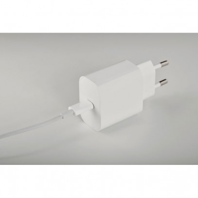 ADAPTATEUR & CHARGEUR MURAL BIPOLAIRE PLUGME