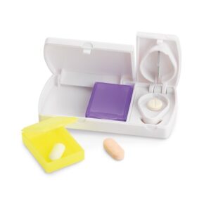 PILULIER AVEC COUPE PILULE