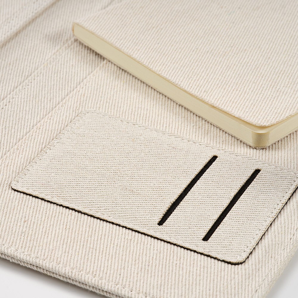 CONFERENCIER A4 ELIOT