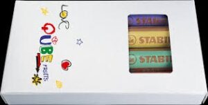 SET DE 4 CRAYONS DE COULEUR ROND WOODY DANS ETUI CARTON