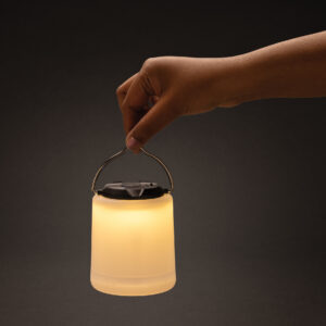 LAMPE DE TABLE RECHARGEABLE EN PLASTIQUE RECYCLE RCS LIMIO